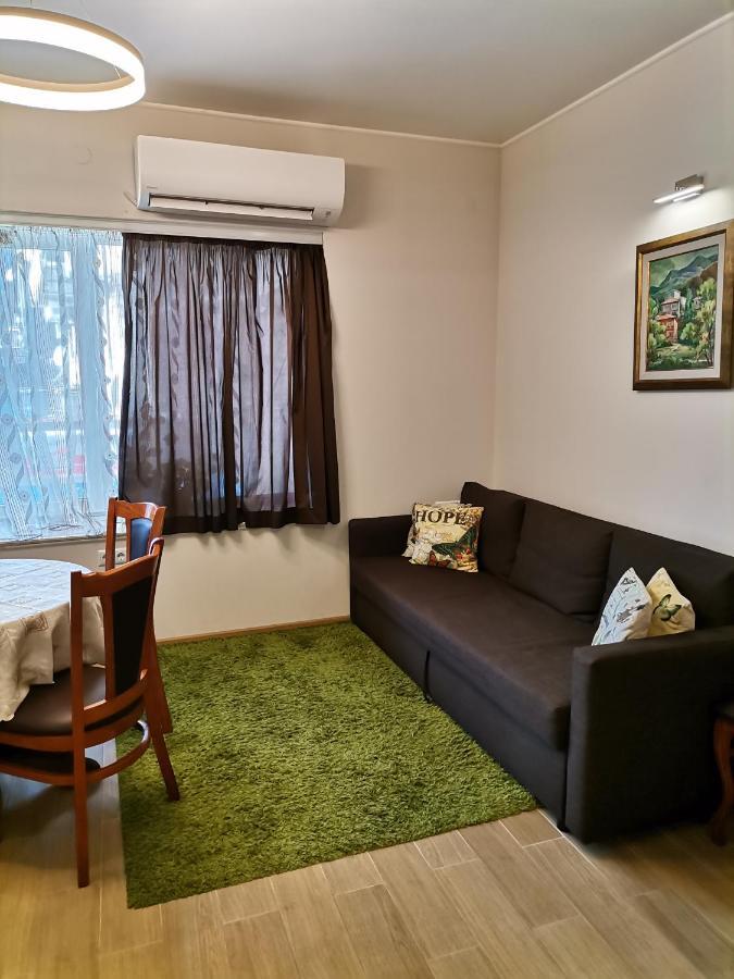 Guest Apartment Monarch Smolyan Buitenkant foto